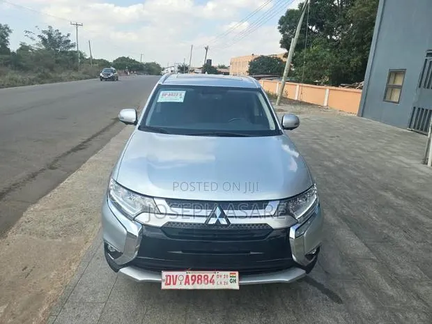 Mitsubishi Outlander SE AWC 2019 · Photo 1