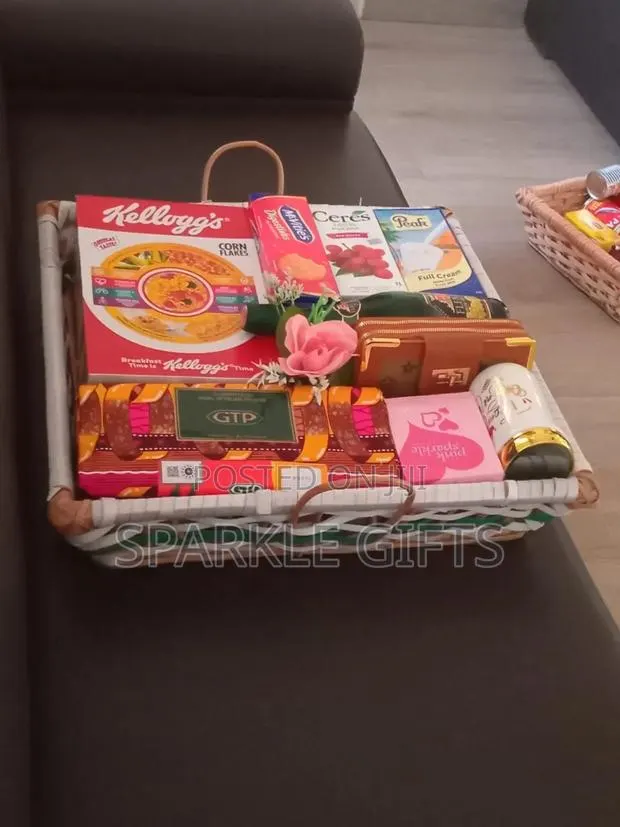 Corporate Mega Christmas Executive Gift Hamper, Bulk Orders Available · Photo 1