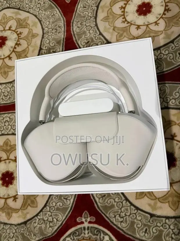 Air Pods Max 2 · Photo 1