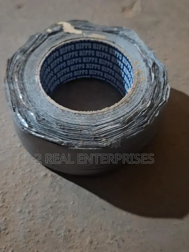 Hippo Heavy Duty Cloth Duct Tape in Silver/Grey · Photo 2