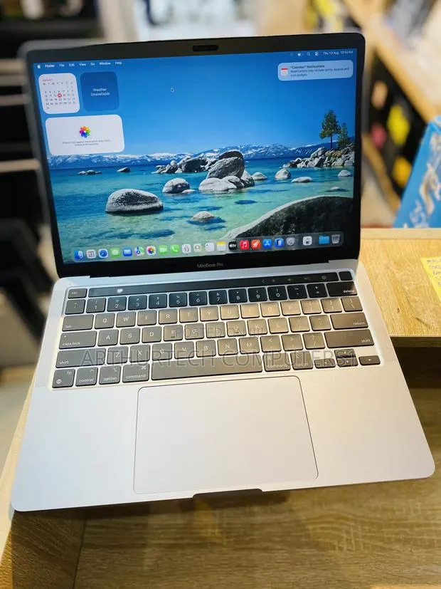 Laptop Apple MacBook Pro 2022 M2 8GB Apple M2 SSD 512GB · Photo 1