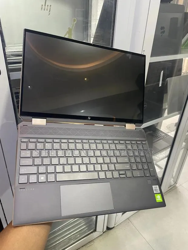 Laptop HP Spectre X360 15 16GB Intel Core i7 SSD 512GB · Photo 1