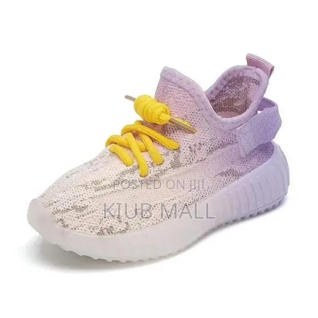 Kids Sneaker Shoes · Photo 3
