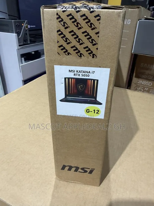 New Laptop MSI Katana 15 16GB Intel Core i7 SSD 512GB · Photo 1