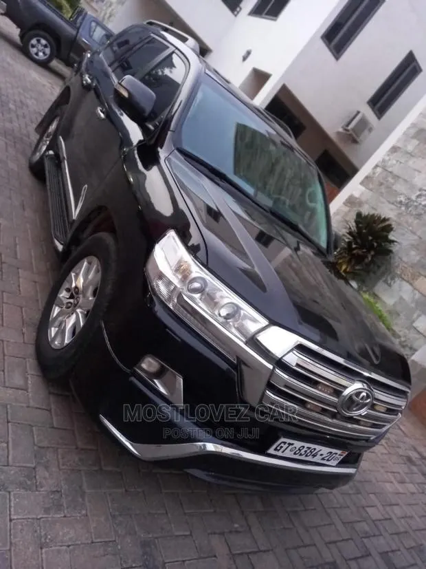 Car Rental . Landcruiser V8 for Hire in Ghana · Photo 1