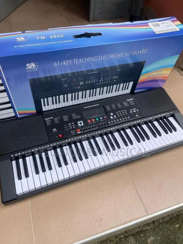 Yongmei Ym-2800 Electronic Keyboard. · Photo 1