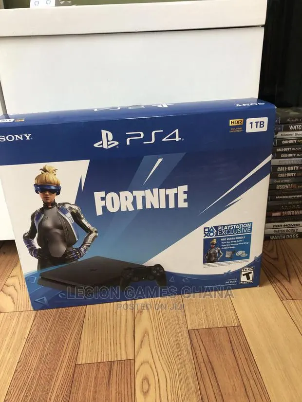 Playstation 4 (PS4) Slim 1 TB Fortnite Bundle · Photo 1