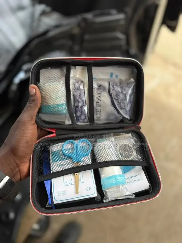 Original Brand New Car Emergency First Aid Box Available for All Cars · Photo 1