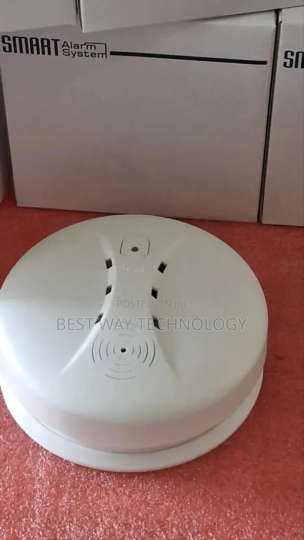 Smoke Detector With Battery · Photo 4