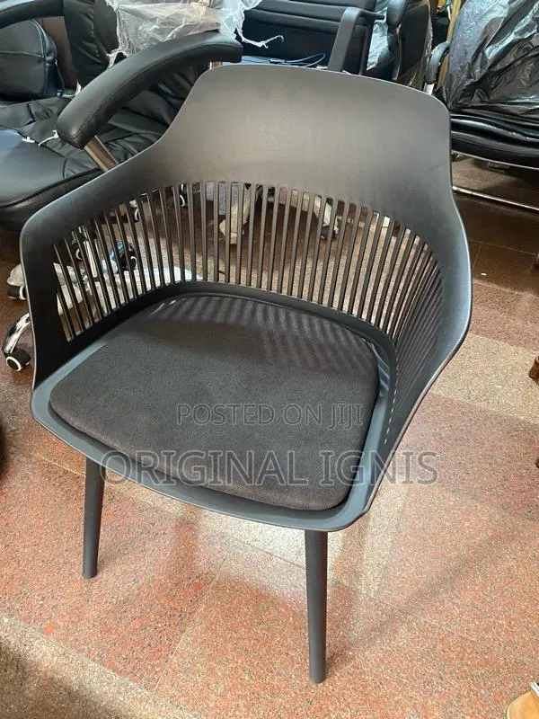 Garden Chair · Photo 1