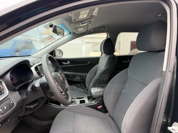 Kia Sorento 2.4L LX AWD 2019 Black · Photo 1