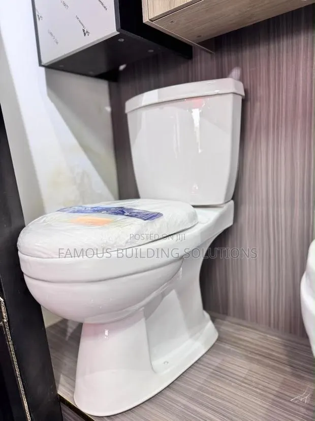 Water Closet · Photo 1