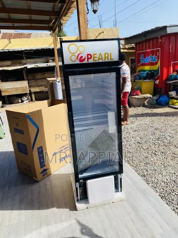 Fast Cooling Pearl PVC-316-2b 1 Door Display Fridge. · Photo 1