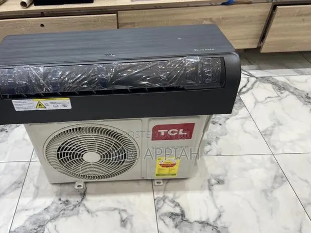 Super Quality TCL 1.5hp Split Type Inverter Dark Gray Wooden Finish · Photo 1