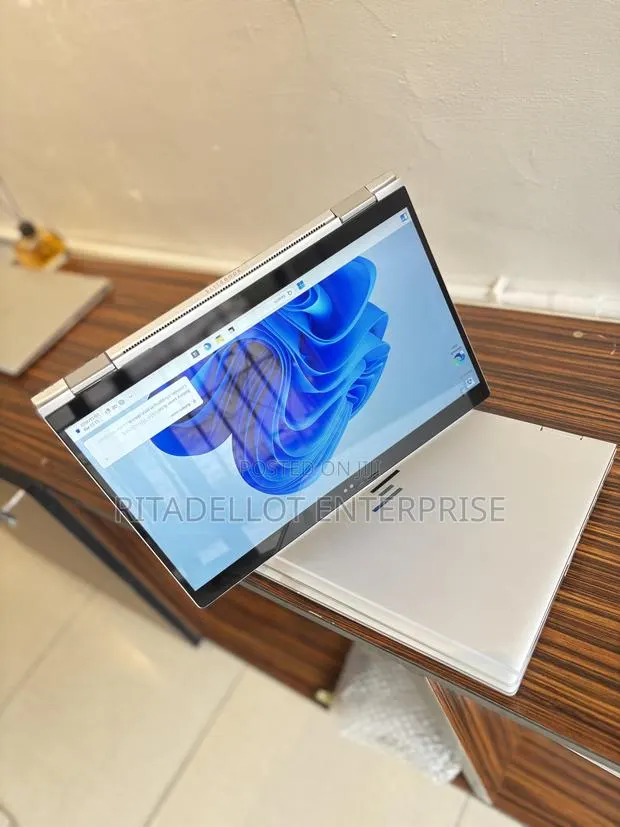 Laptop HP EliteBook x360 1030 G4 16GB Intel Core i5 SSD 256GB · Photo 1