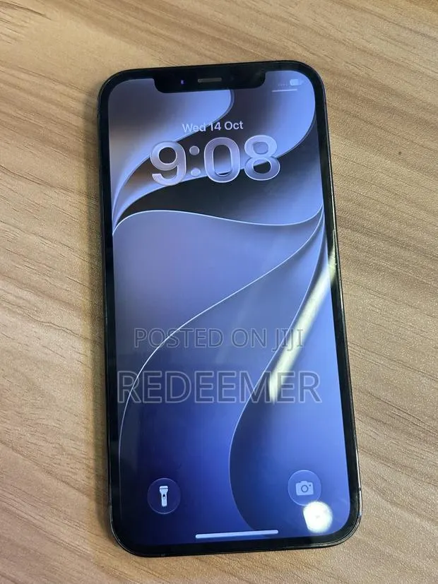 Apple iPhone 12 Pro 128 GB Black · Photo 1