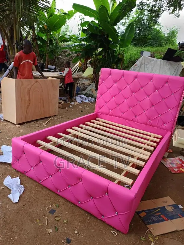 Quality Bed Frame · Photo 1