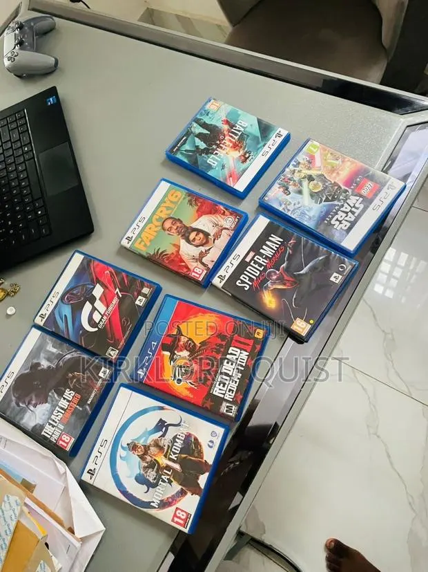 PlayStation 4/5 Games Physical · Photo 2
