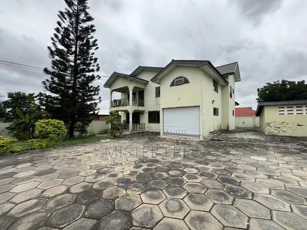 4bdrm House in Tuba Kokrobite Road, Weija for sale · Photo 1
