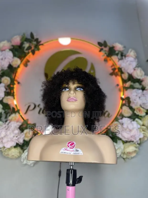 Wet Curls Fringe Wig · Photo 1