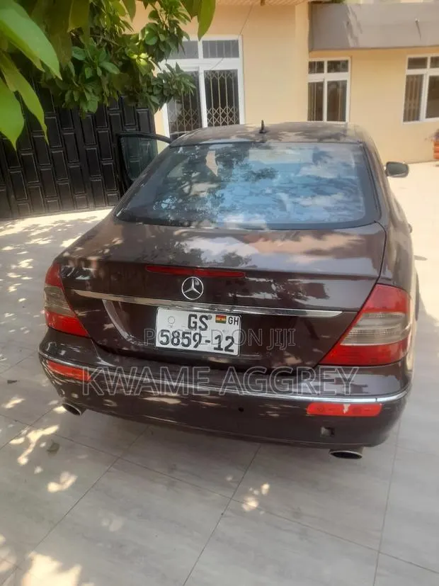 Mercedes-Benz E350 2007 Brown · Photo 1
