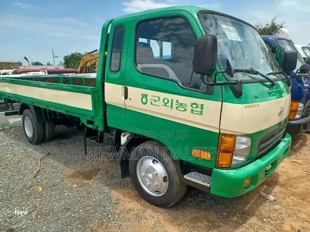 Hyundai Mighty Green · Photo 1