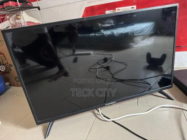 Nasco 32 Inch HD Digital TV · Photo 1