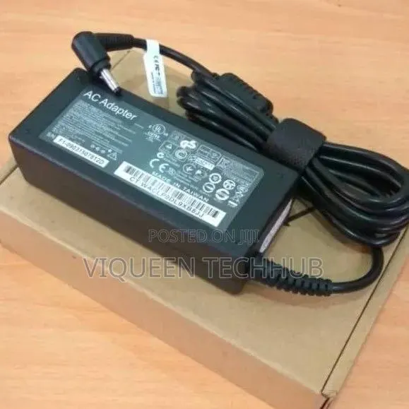 Toshiba 19v 5a Adapter · Photo 1
