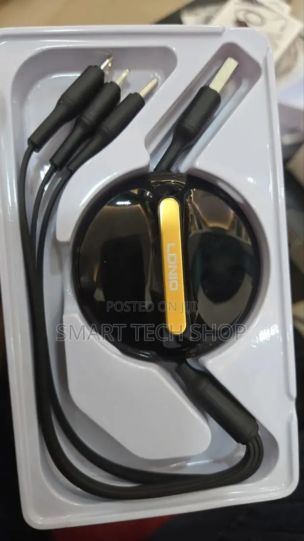 LDNIO LC90A 3-in-1 Retractable Multi-Charging Cable. · Photo 1