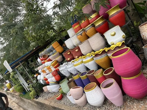 Flower Pots for Sale · Photo 1