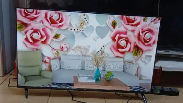Smart Qled Google Tv 43" TCL – Smart Qled Google Tv 43" TCL Homes Joy · Photo 1