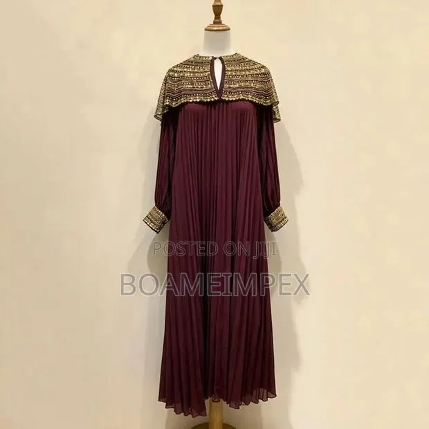 Elegance White/Wine Pleated Evening Gown With Beaded Collar · Photo 1