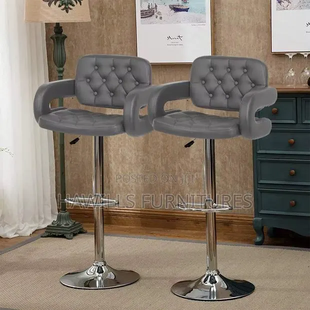 Executive Bar Stool · Photo 1