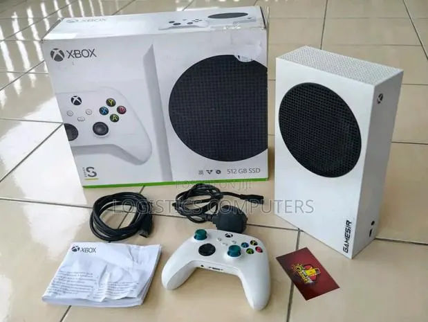 Xbox Series S With Games · Photo 1