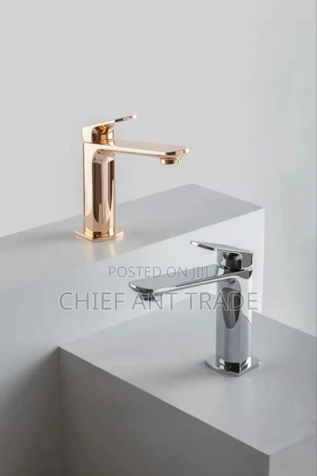 Chrome Basin Faucet Tap · Photo 1