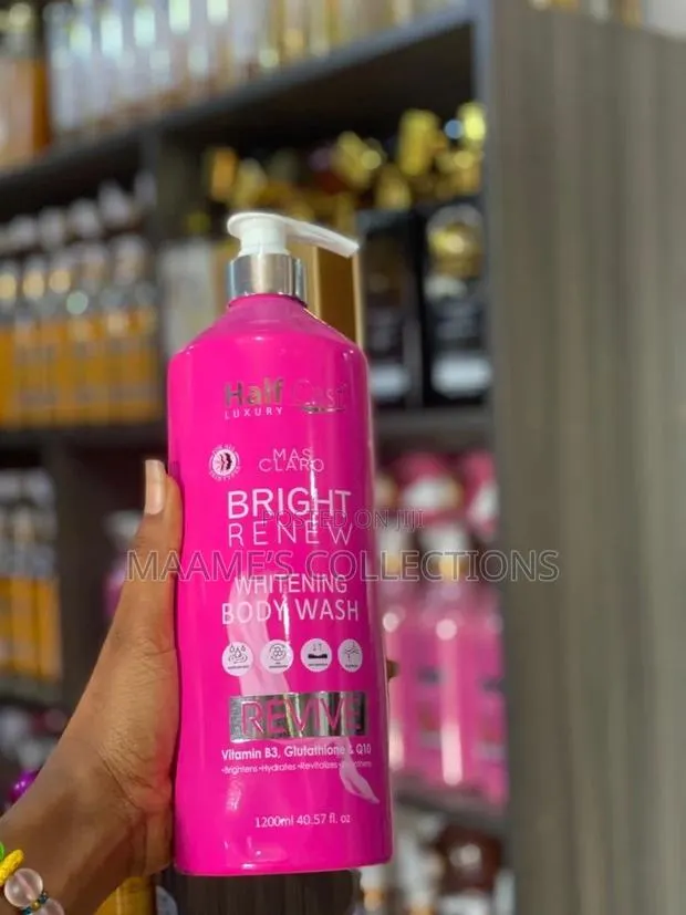 Half Cast Luxury Bright Renew Whitening Body Wash · Photo 1