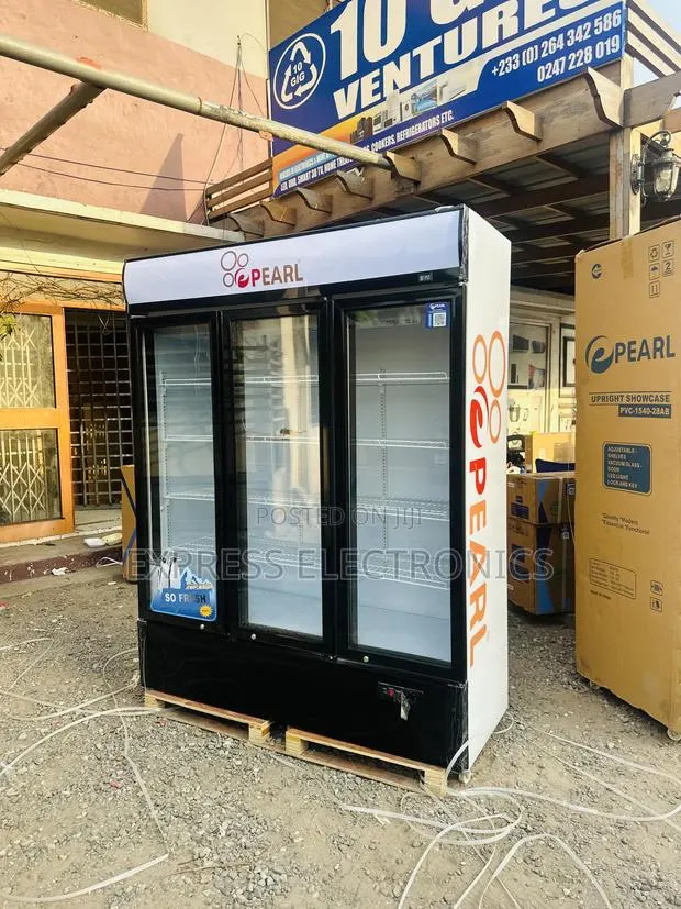 Highly Recommended Display Fridge Pearl Three Doors · Photo 1
