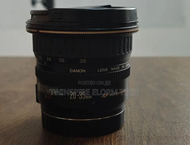 Canon EF 20-35mm Ultrasonic Lens · Photo 1