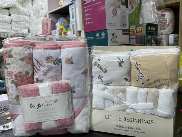 Baby Hooded Towel · Photo 1