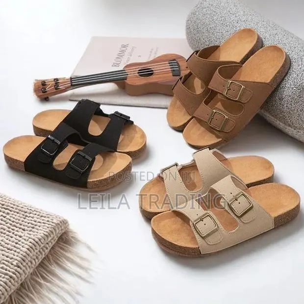 Unisex Slippers · Photo 1