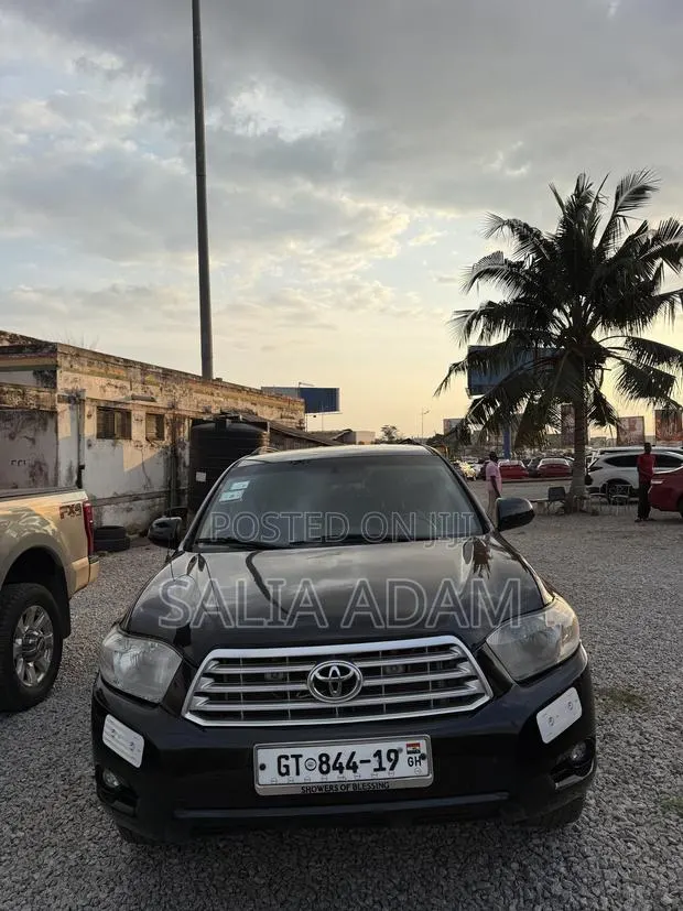 Toyota Highlander 2011 Black · Photo 1