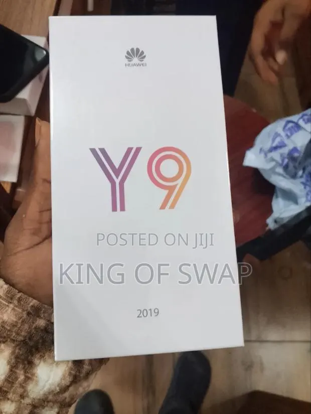 New Huawei Y9 2019 128 GB Black · Photo 1
