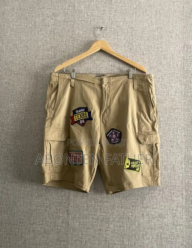 Hard Side Pocket · Photo 1