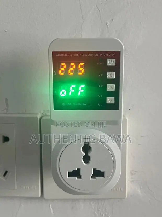 Voltage and Current Protector Socket · Photo 1