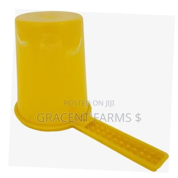 Internal Bee Feeders/Drinker · Photo 1