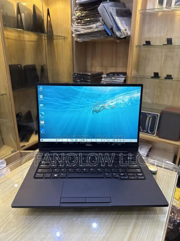 New Laptop Dell Latitude 13 7370 8GB Intel Core M SSD 256GB · Photo 1