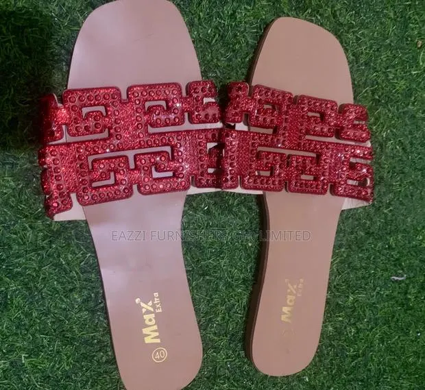 Ladies Slippers · Photo 1