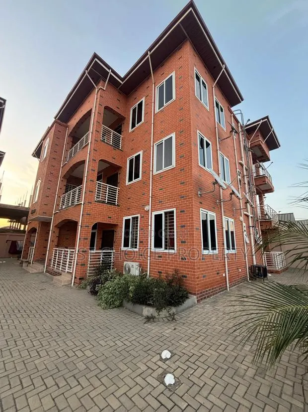 2bdrm Apartment in Lakeside for rent · Photo 1