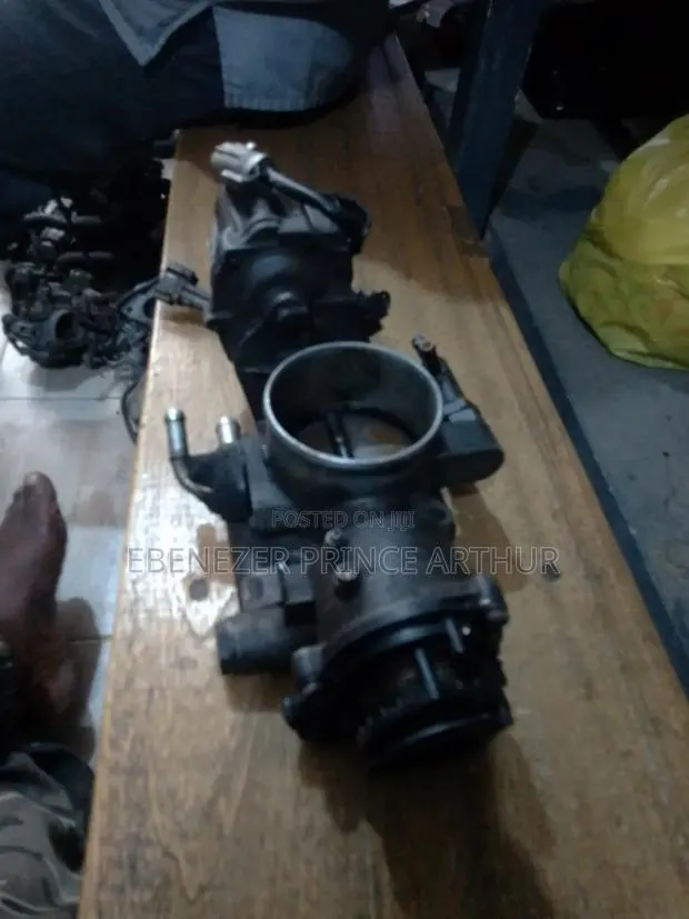 Vehicle Body Throttle · Photo 1