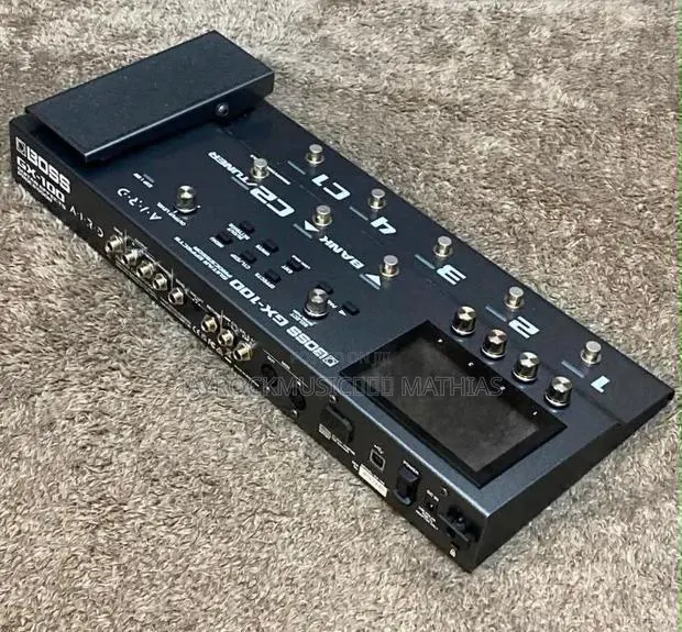 Boss Gtx100 Effect Pedal · Photo 1